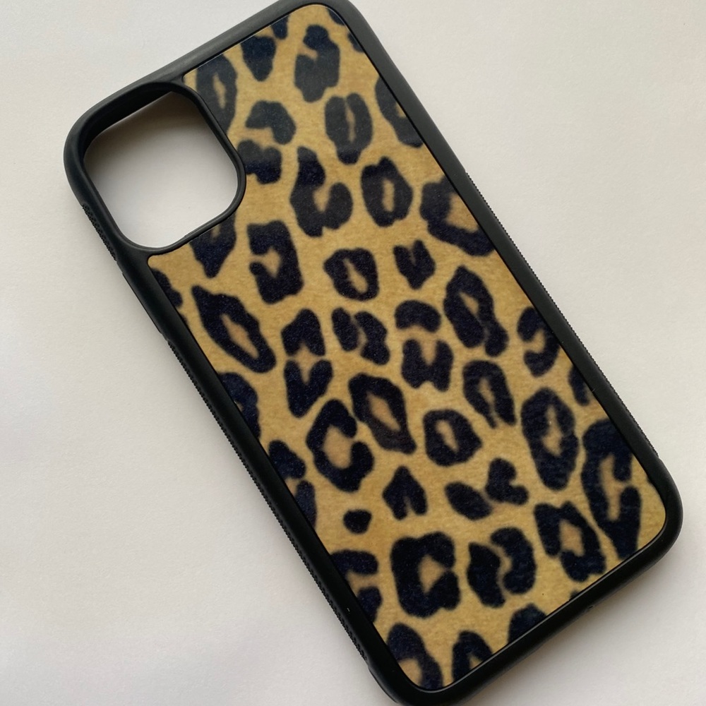 Leopard print phone case